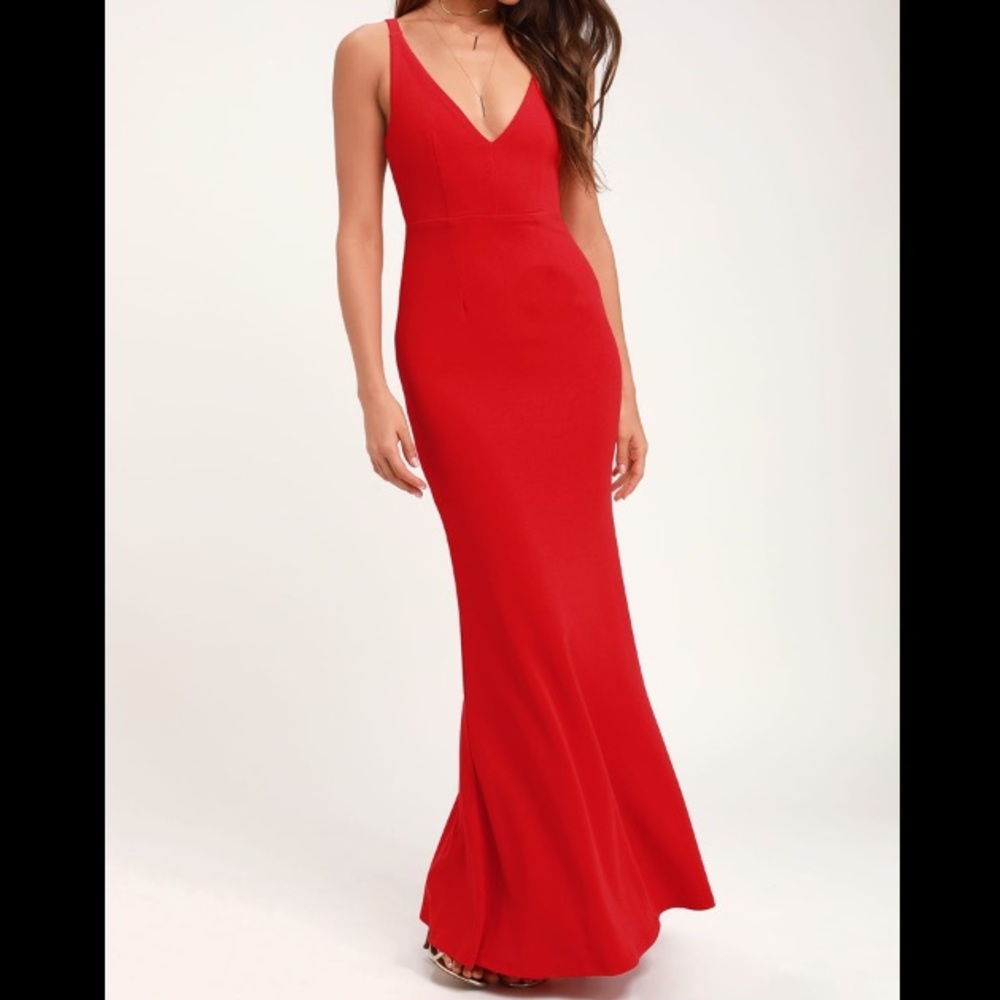Lulu’s Melora Red Maxi Dress NWT
